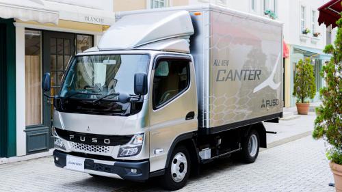 MITSUBISHI FUSO CANTER 2021