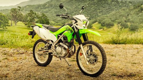 KAWASAKI KLX 230