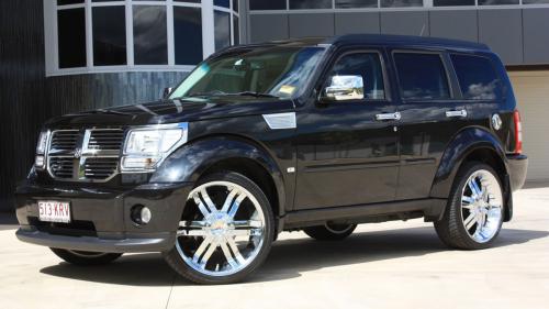 DODGE NITRO